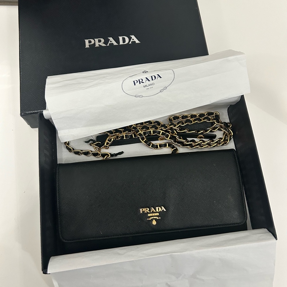 Prada saffiano crossbody woc